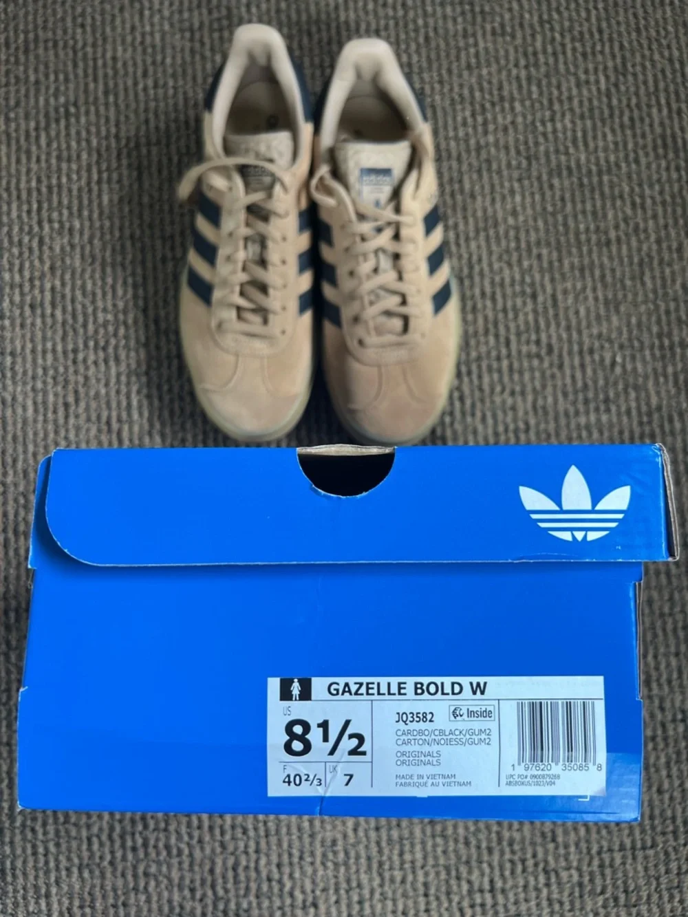 NEVER WORN adidas Women’s Gazelle BOLD Suede Sneakers in Tan with Gray Stripes - Picture 2 of 5